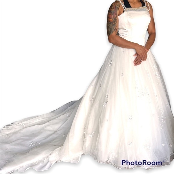 Mon Cheri Bridal Wedding Gown Embroidered Tulle Dress - Picture 3 of 15